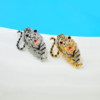 CINDY XIANG Nosorogovo Tiger Broške Za Ženske Nebesno Živali Pin 2 Barvah na Voljo Modni Nakit Plašč Dodatki