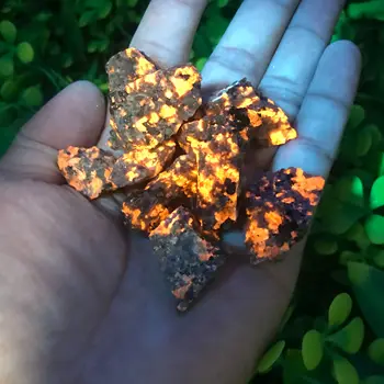 Naravni Ameriški Yooperlites Plamen Kamen Fluorescentna Kamen Energijo Reiki Osebkov Akvarij Doma Soba Dekoracijo Pribor Gems